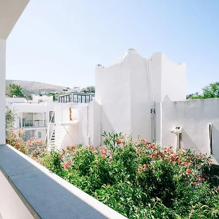 Flat Nature View Balcony 3 Min To Beach In * Бодрум